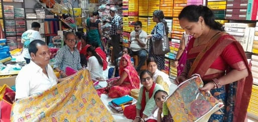 Chhath festival spreads its charm in the textile market