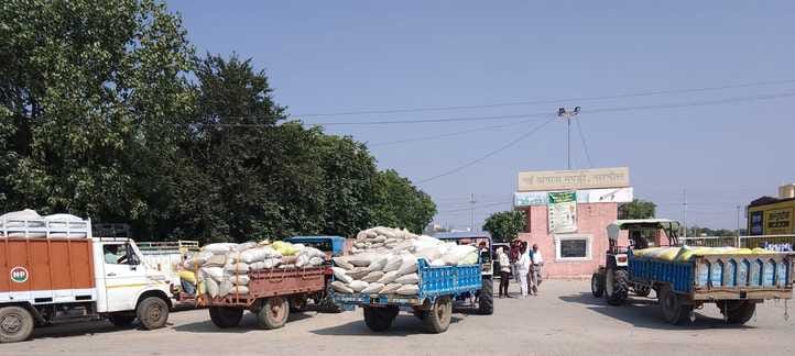 26.76 crore rupees Bhavantar amount is pending for 26693 farmers in the district.