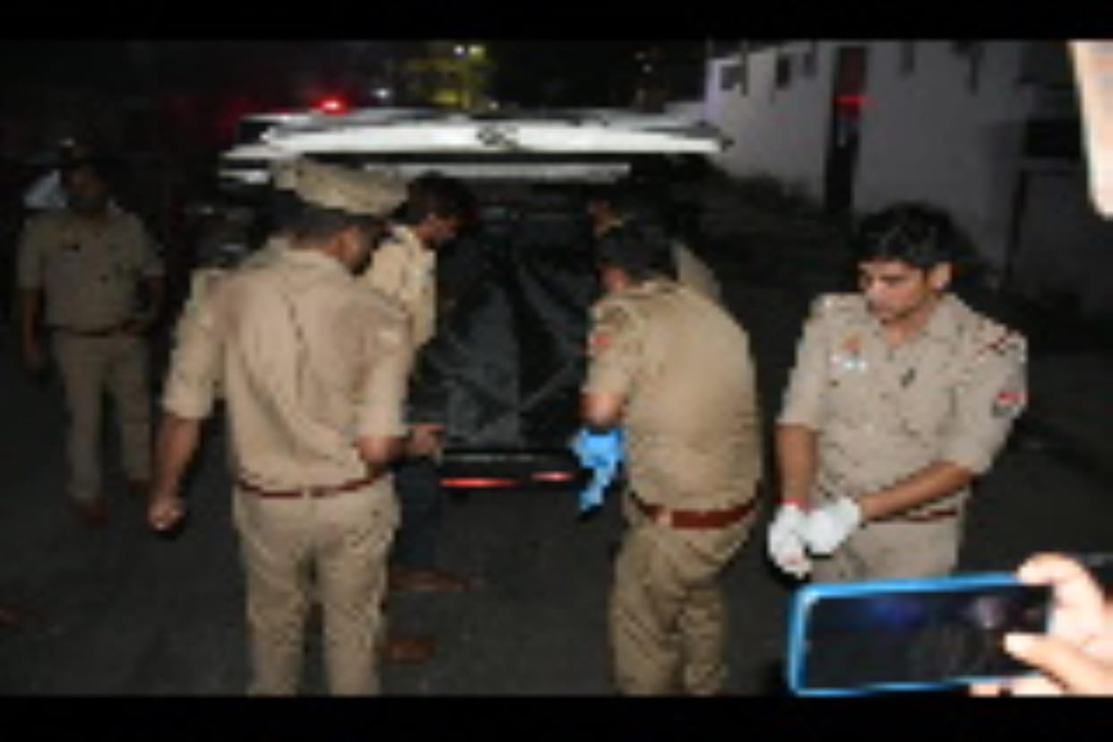 A young man shot himself inside a car and died
