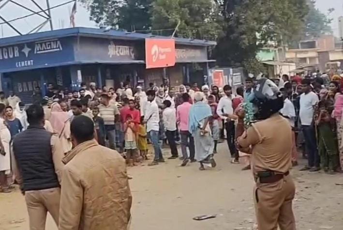 Youth murdered with sharp weapon, body found in verandah