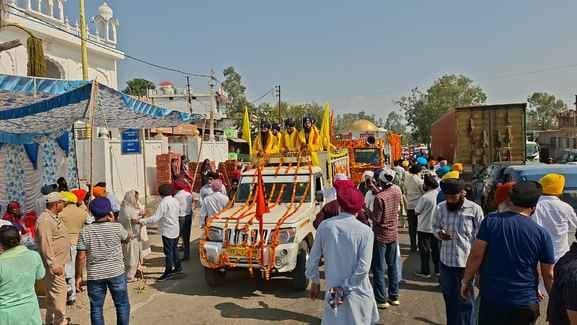 Welcomed Guru Granth Sahib at the entrance in Lakhanpur