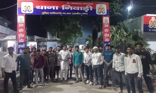 Tension between two parties over loud music system, Bajrang Dal creates ruckus at police station