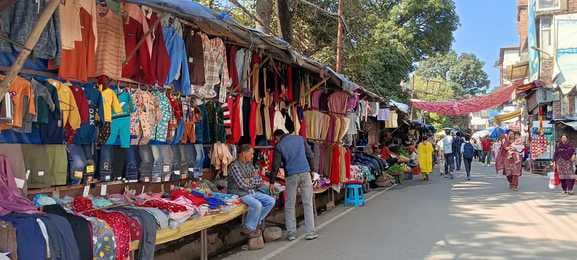Street vendors could not find a place to stay