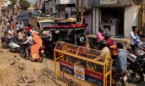 There was traffic jam near Rajghat Chowki several times...people were troubled.