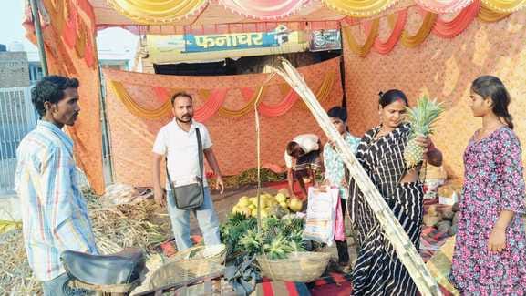 Crowds gathered in the market for shopping, devotees will offer prayers to the setting sun today.