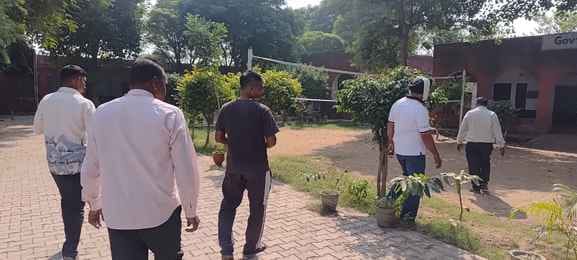 People were scared all day due to the fear of leopard, secondary school children were given examination in the primary wing.