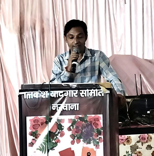 Mukesh's evergreen songs resonated at the family reunion.