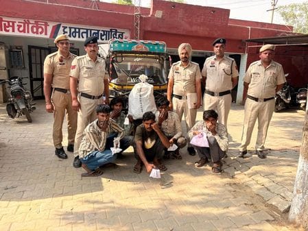 Cable theft gang busted, five arrested