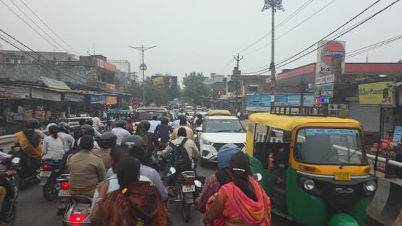 Encroachment on major city roads, people upset