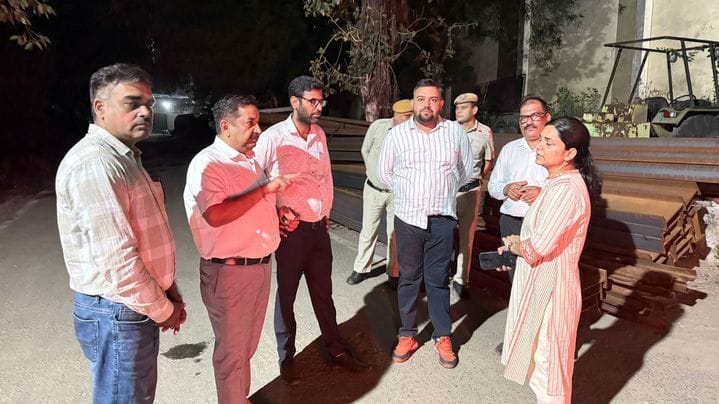 The MD of the sugar mill inspected the repair work in the factory.