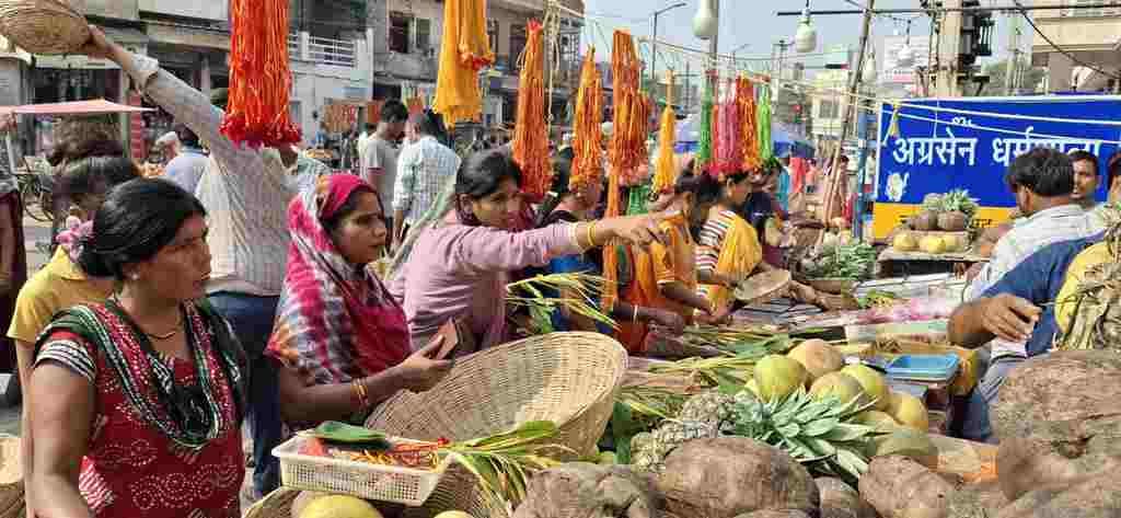 Kharna is celebrated on the second day of Chhath, kheer is made as Prasad.