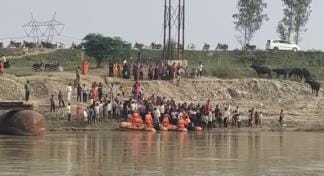 Body of Krishna, who drowned in the Gorra river in Gorakhpur, was found. mother fainted.