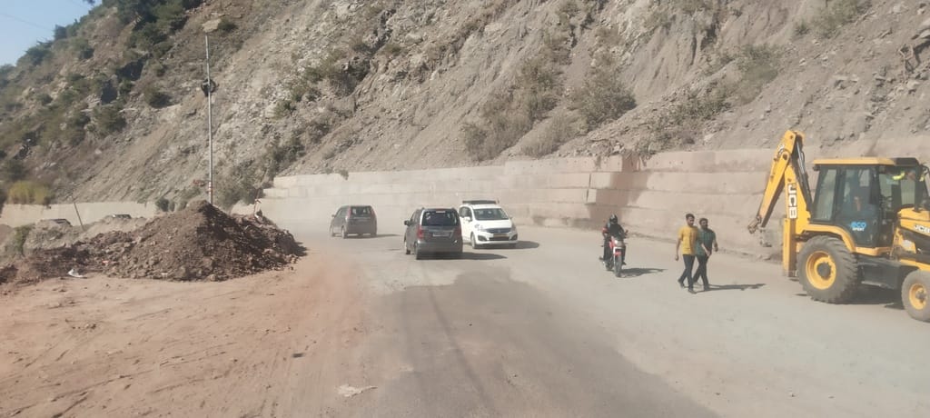 When will the potholes at Chakkimor be filled, vehicles are skidding on the four-lane