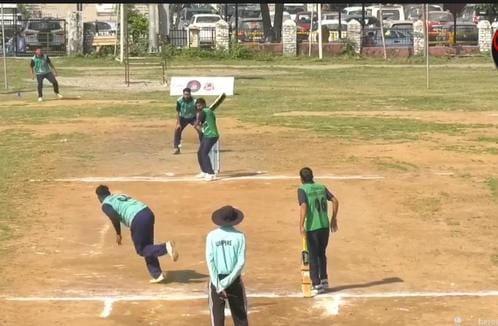 cricket pratiyogita in ponta