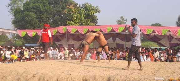 Baba Maniram Das of Ayodhya defeated Monty of Haryana.
