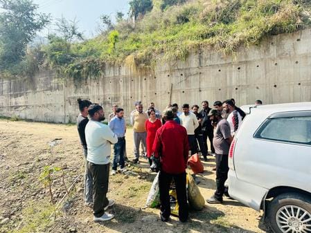 The body of Rajiv of Barsar was found in the lake the next day.