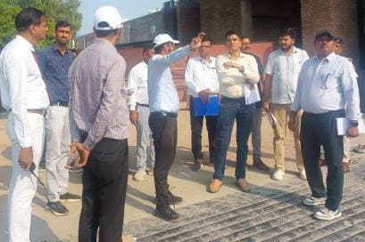 Bikaner Upper Division Railway Manager visited Loharu station