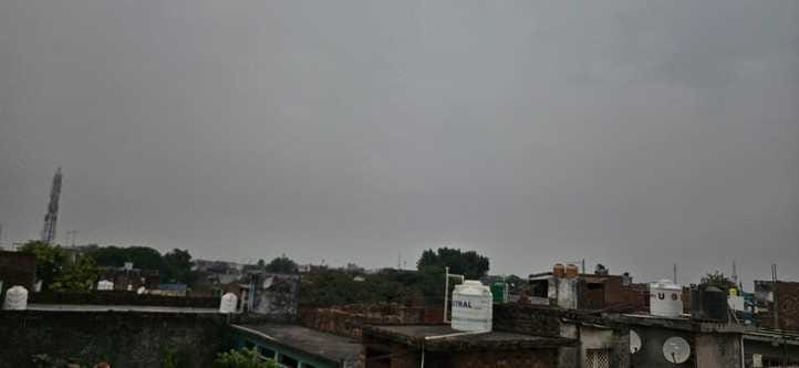 The maximum temperature dropped by 4.4 degrees due to cloudy weather.