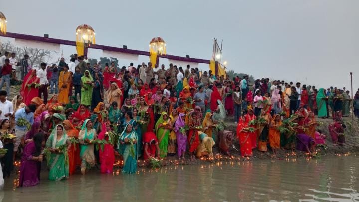 Blessings of happiness and prosperity were sought by offering prayers.
