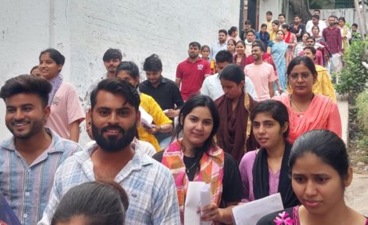 D.El.Ed. exam: 534 candidates skipped the exam on the first day.