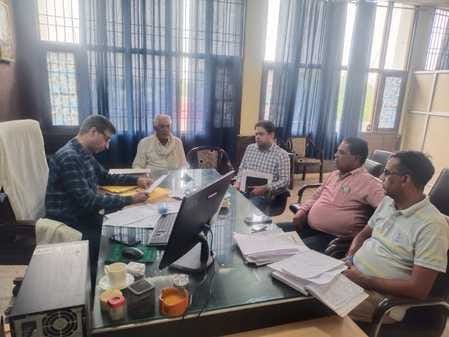 18 complaints were heard in the open court of the electricity department.