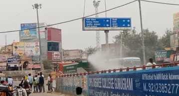 The Municipal Corporation sprayed the city with anti-smog guns.