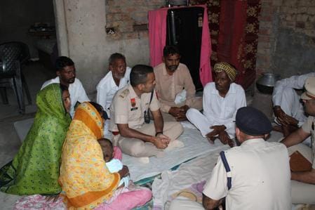 SP reached the house of the youth who died due to drug addiction to offer condolences.