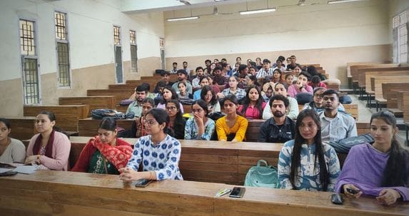 program in ponta college