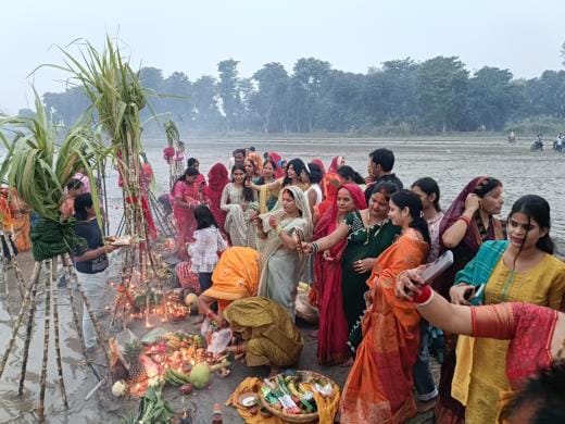 A wave of faith surged on the occasion of Chhath festival, vehicles got stuck in traffic jam