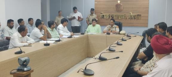 Under the instructions of SP Deepak Saharan, a ban on the sale of prohibited medicines, CCTV should be installed in medical stores within 15 days.