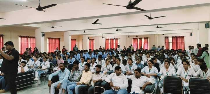 Youth urged to become self-reliant and make India self-reliant