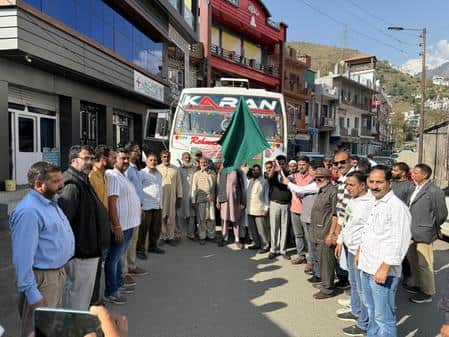 दरहाल के प्रगतिशील किसानों को पंजाब कृषि विश्वविद्यालय के अंतरराज्यीय भ्रमण के लिए रवाना किया
