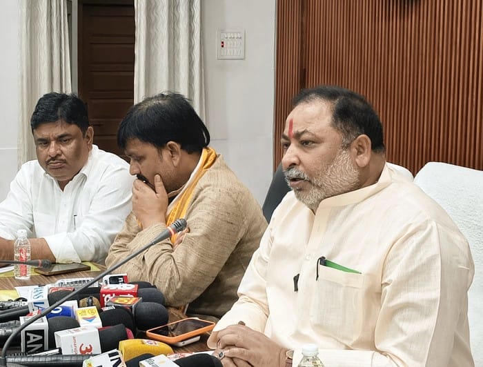 The aim of the march is to promote nationalism.
