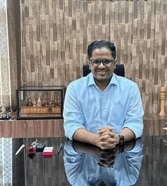 Pulkit became the new DM of Chitrakoot, Shivsharanappa went to Siddharthnagar.