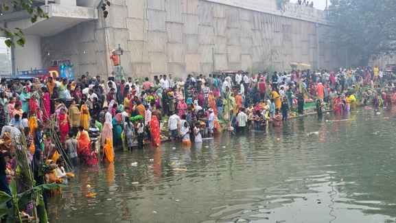 Chhath concludes...36-hour fast ends