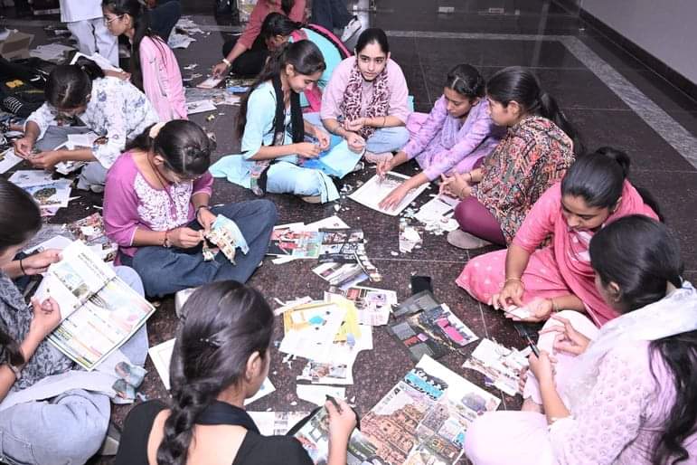 29जेएनडी35: सीआरएसयू में रचनात्मक कार्यक्रमों में भाग लेती छात्राएं। स्रोत :  प्रवक्