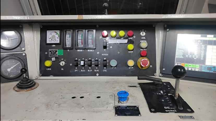 एक मिनट तक लोको पायलट की निष्क्रियता पर सक्रिय हो जाएगा यह स्विच