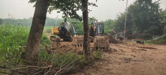 Trio's alliance in looting red gold, business is flourishing