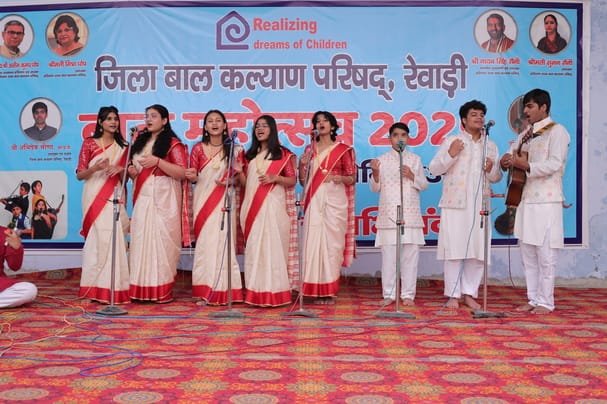 Student Katyayani tops in classical solo dance