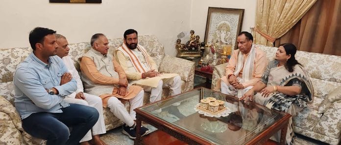 Chief Minister condoles the death of Mayor's mother