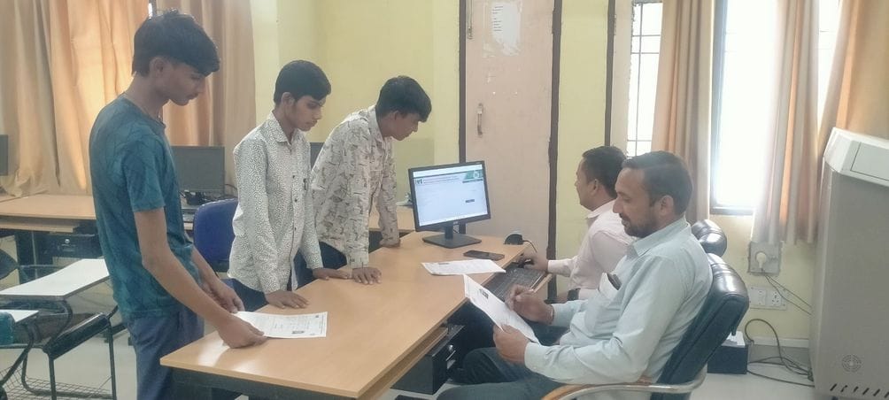 367 seats vacant in 11 ITIs, portal will remain open till November 5
