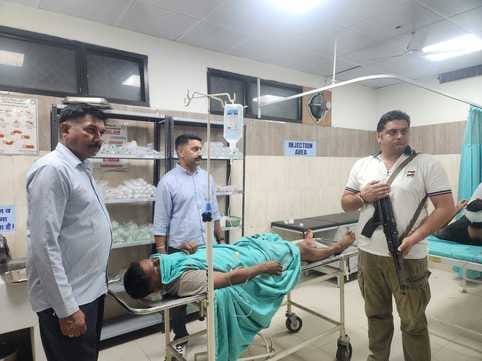 A criminal planning to attack a former sarpanch was injured in an encounter.