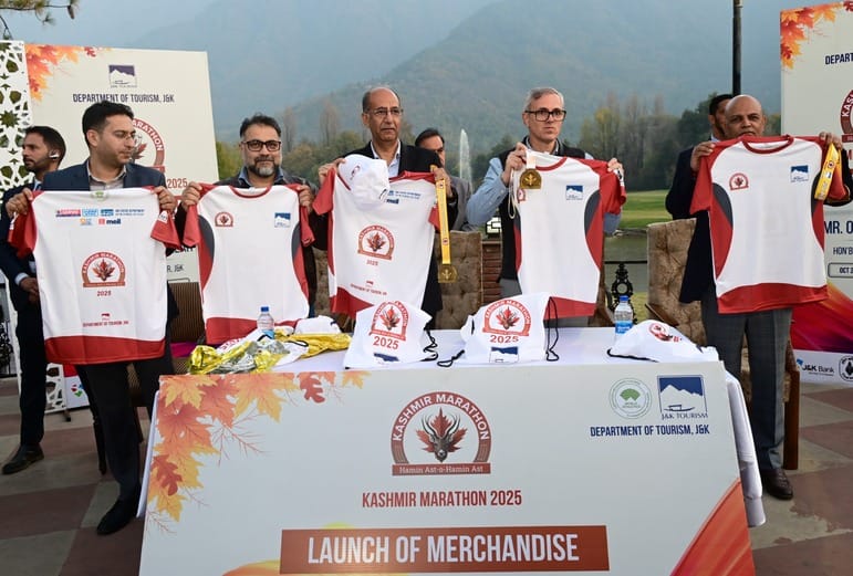 Kashmir Marathon, CM Umar Abdullah, Release Tshirts