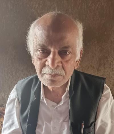 Deed writer dies in collision between two bikes