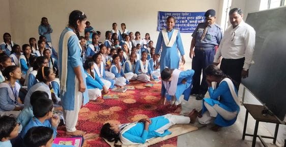 The art of survival was taught to the students in the Scout-Guide camp.