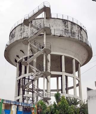 संभल में आदमपुर मार्ग पर स्थित ओवरहेड टैंक। संवाद