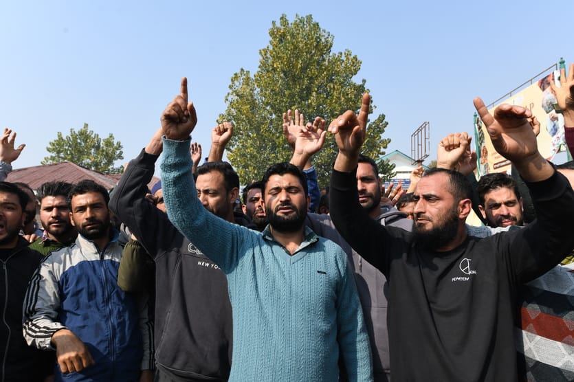Srinagar, Fire And Emergency Service, Aspirants Held Protest