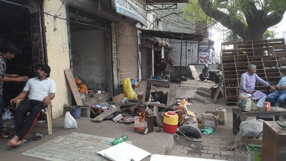 It took 16 years to demolish 17 shops built on custodian land.