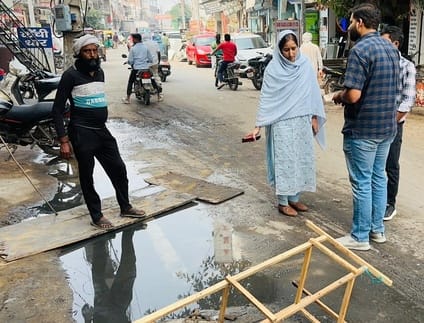 Chairperson inspected the sewer problem of Kabadi Market and Shiv Chowk