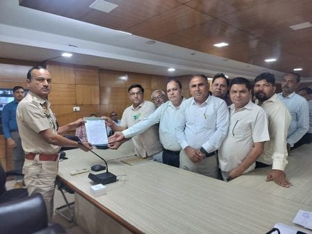 Demand not to shift Mahabir police station